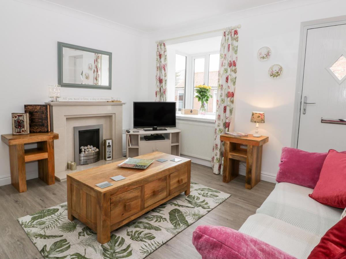 Little Daisy Cottage Hornsea Exterior photo